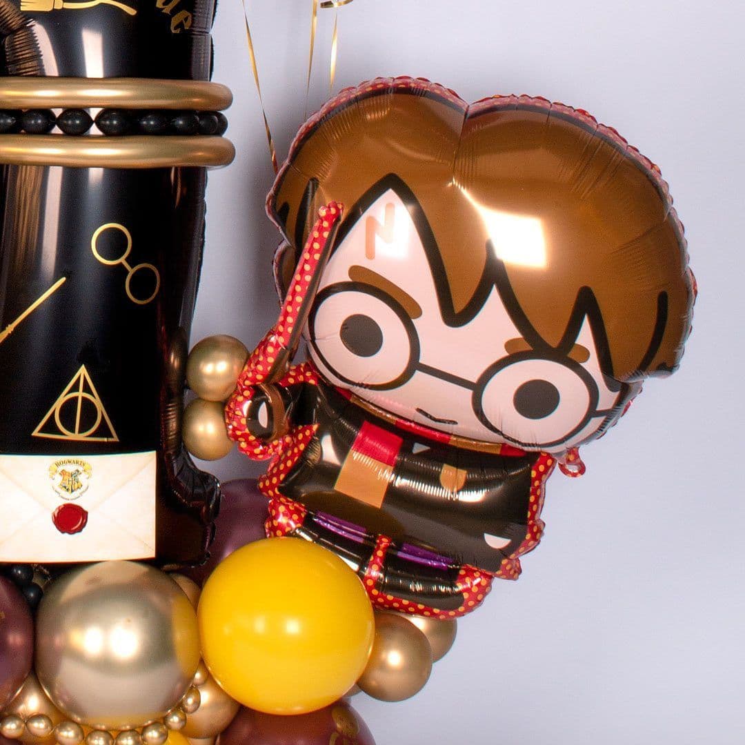 Композиция из шаров с воздухом "Квидич в Хогвартс"