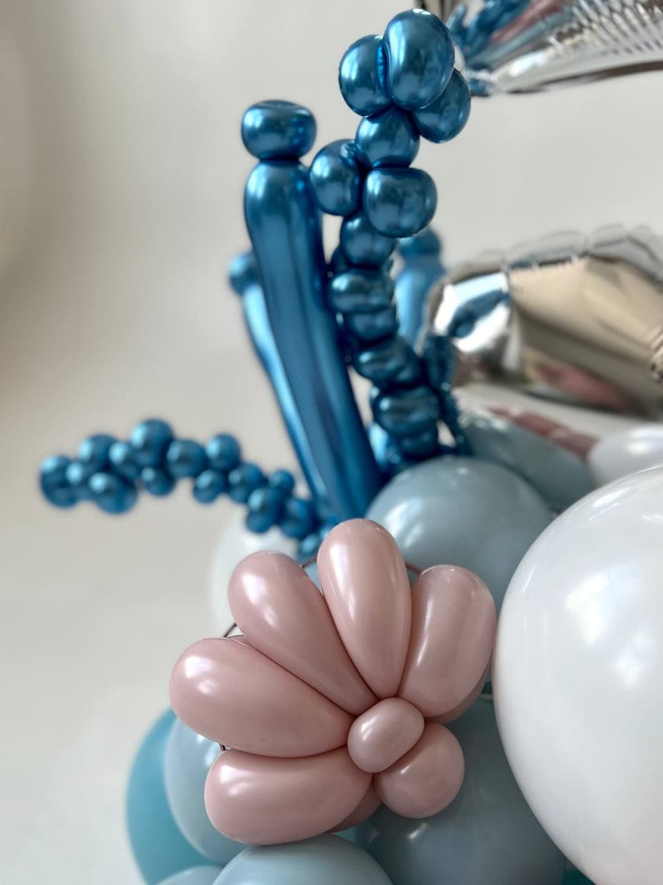 Композиция из шаров с воздухом «Маленькая Русалочка»