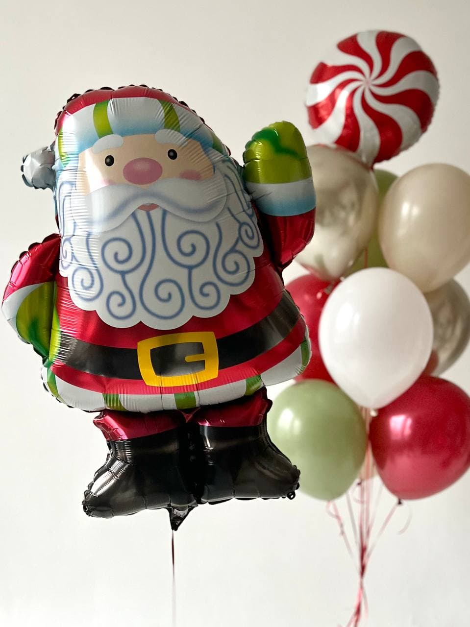 Композиция из шаров «Санта Клаус»