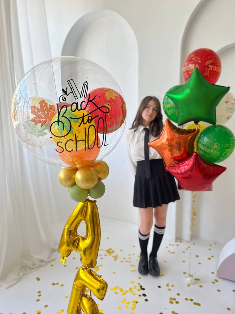 Композиция из шаров "Снова в школу"