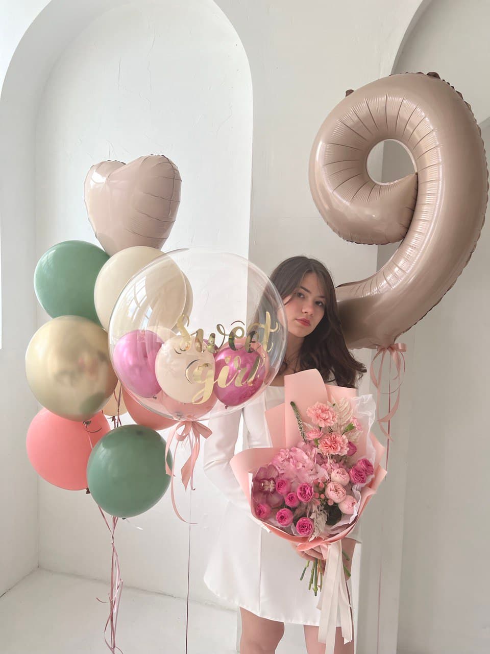 Композиция из шаров «Милая девушка»