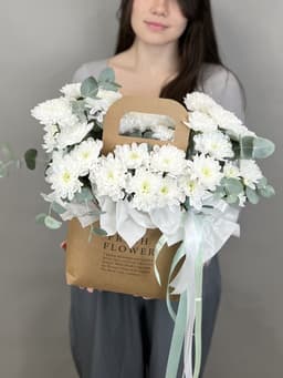 Свежая композиция хризантем "Утро на алтае"