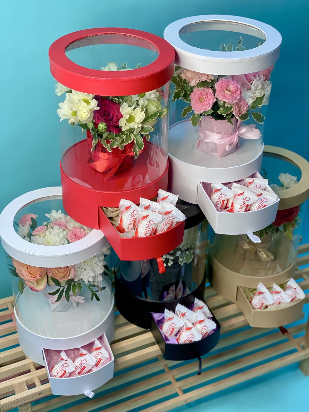 Цветочная композиция в аквариуме с сюрпризом №1