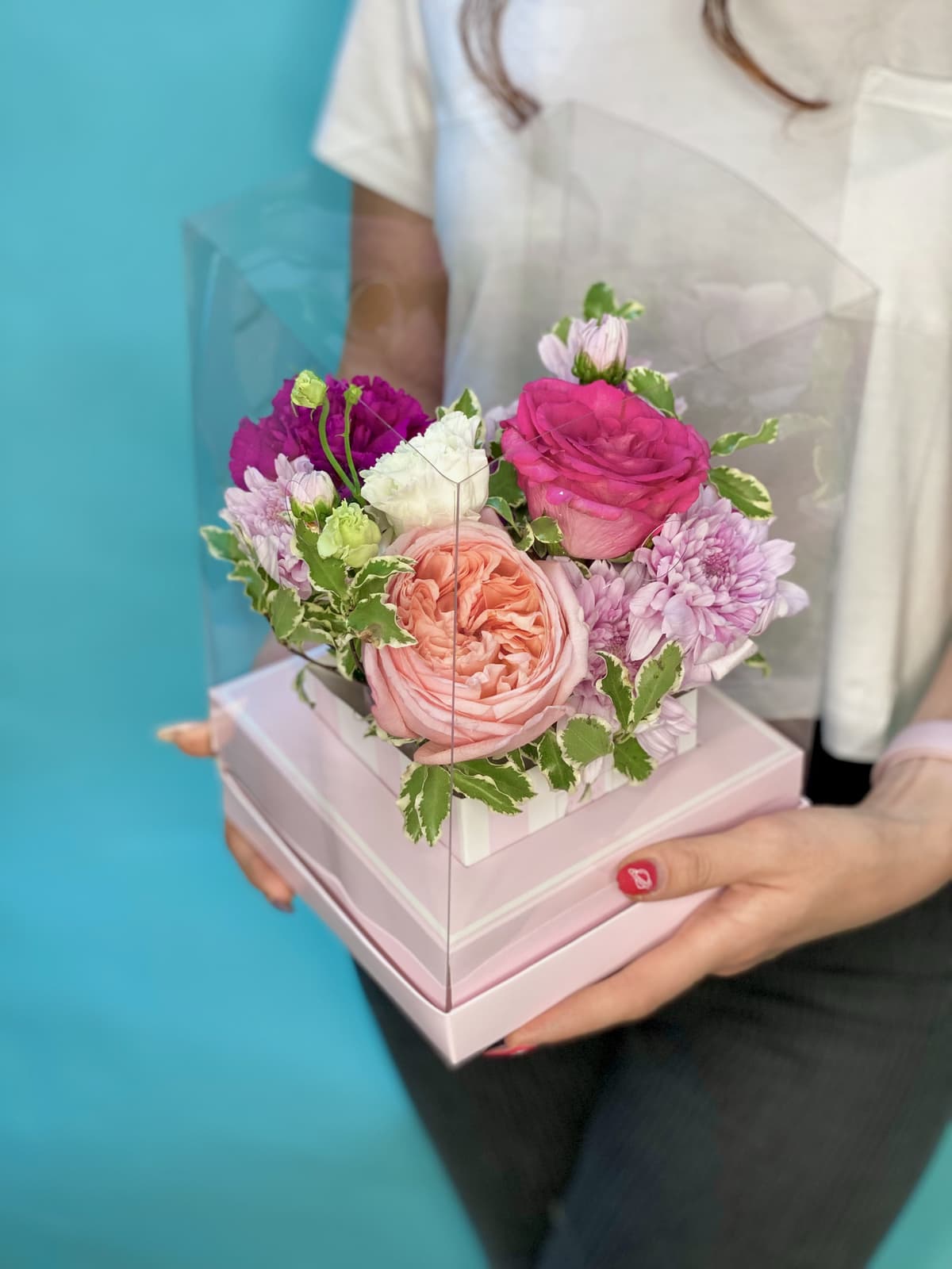 Композиция в прозрачном боксе №2