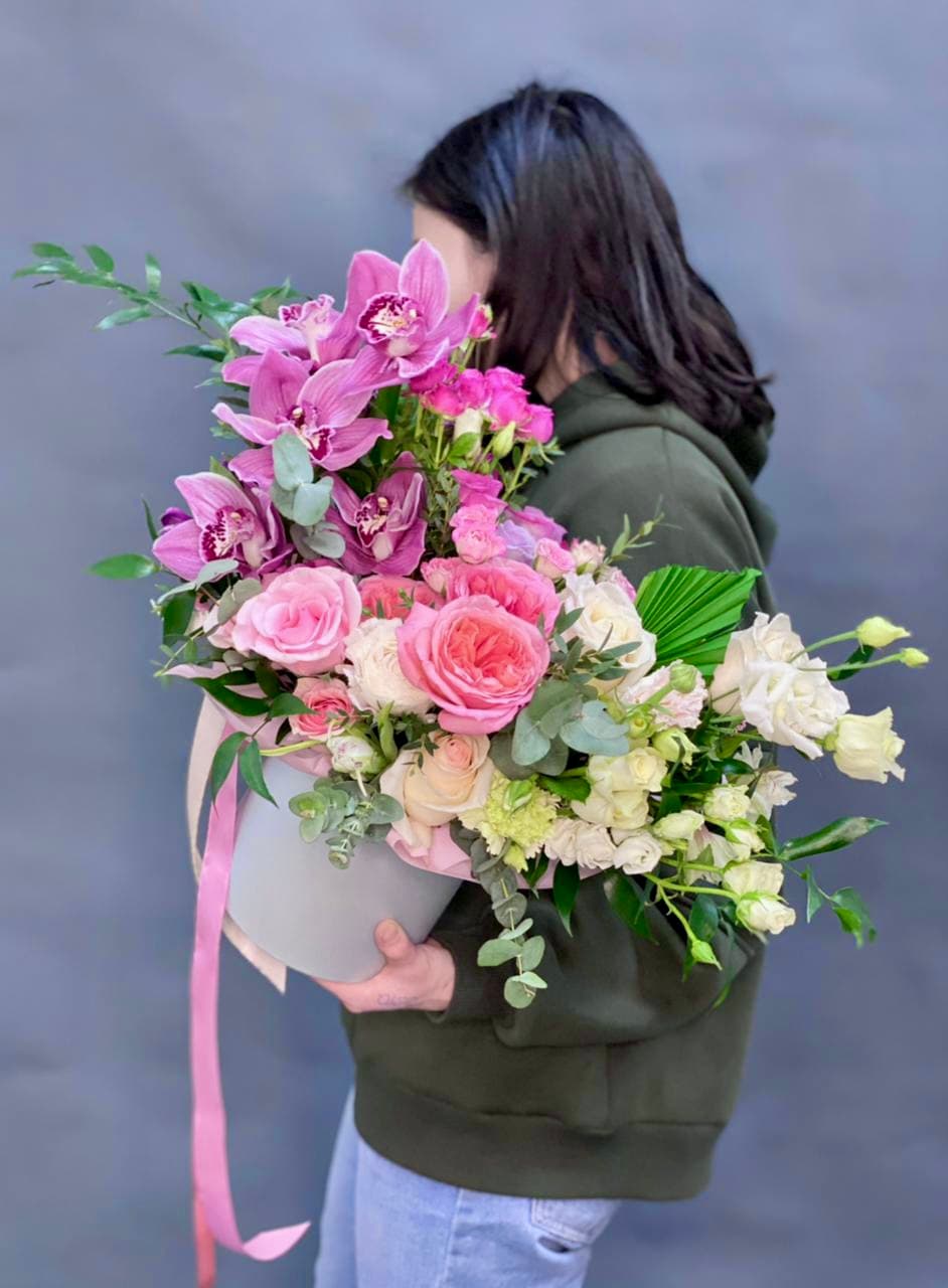 Композиция в шляпной коробке "Восход"