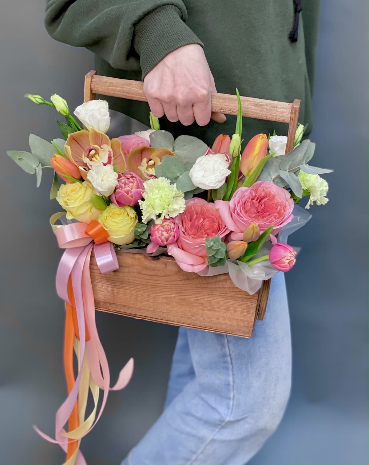 Композиция в ящике "Spring sun"