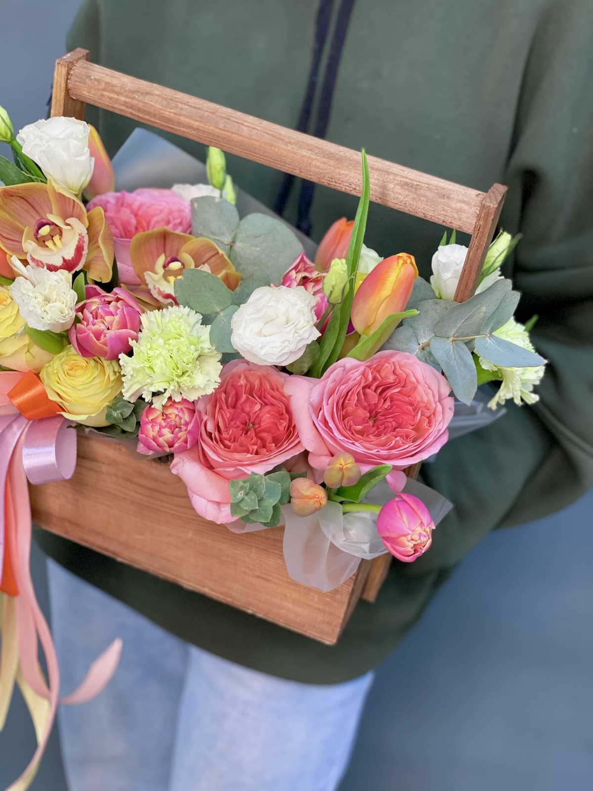 Композиция в ящике "Spring sun"