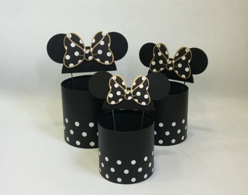 Коробка Мышкины ушки M 17 x 17 см