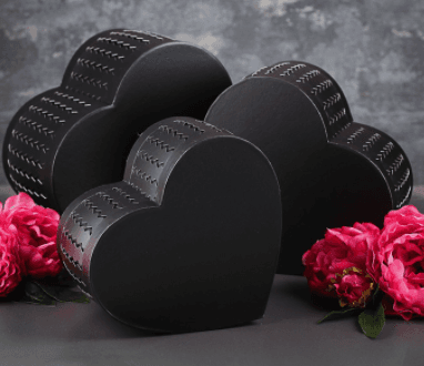 Коробка в форме сердца, черный, 23,5 х 20 х 14 см Коробка в форме сердца, черный, 23,5 х 20 х 14 см