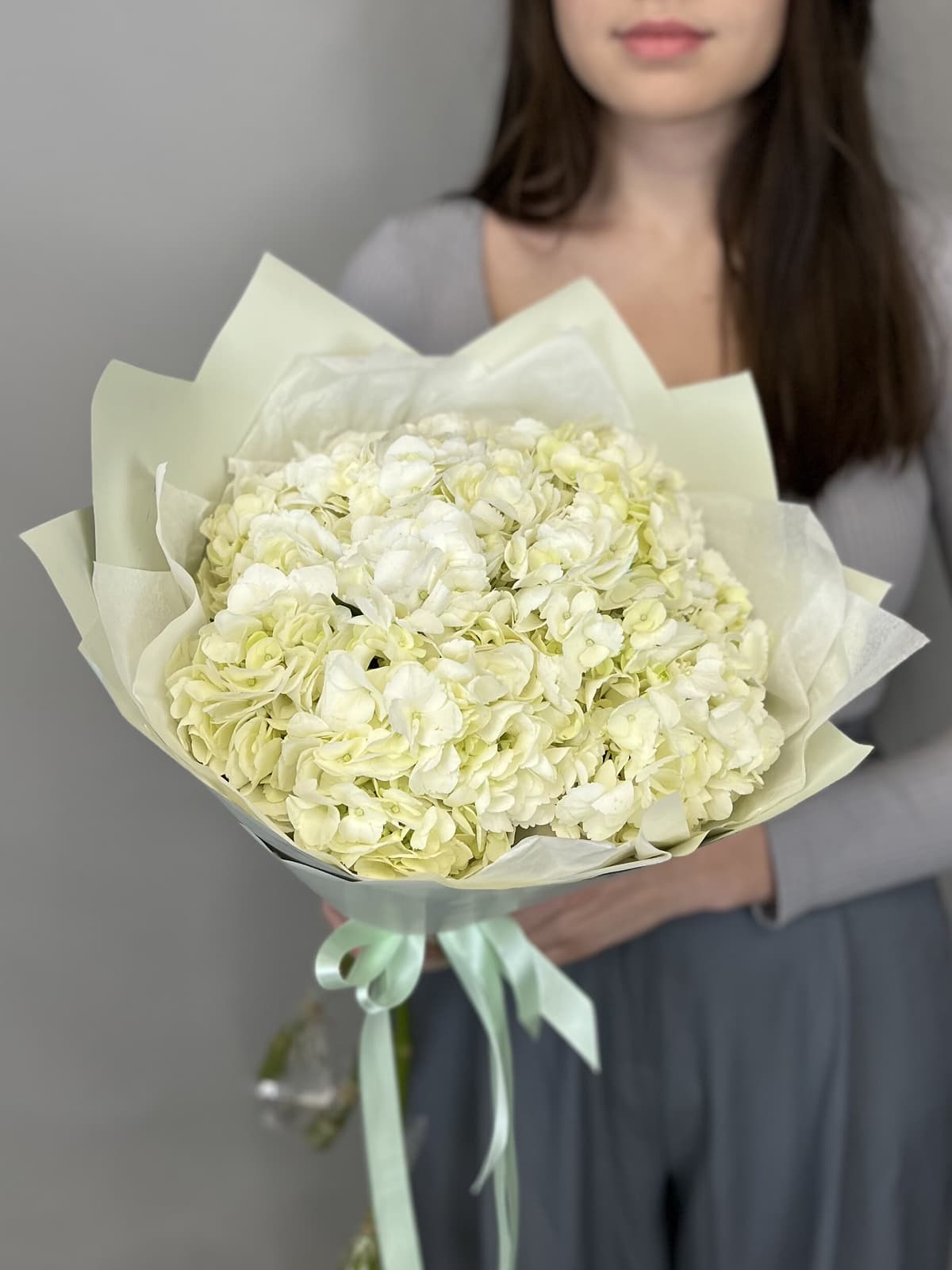 МЕГА АКЦИЯ Букет из 3 белых гортензий