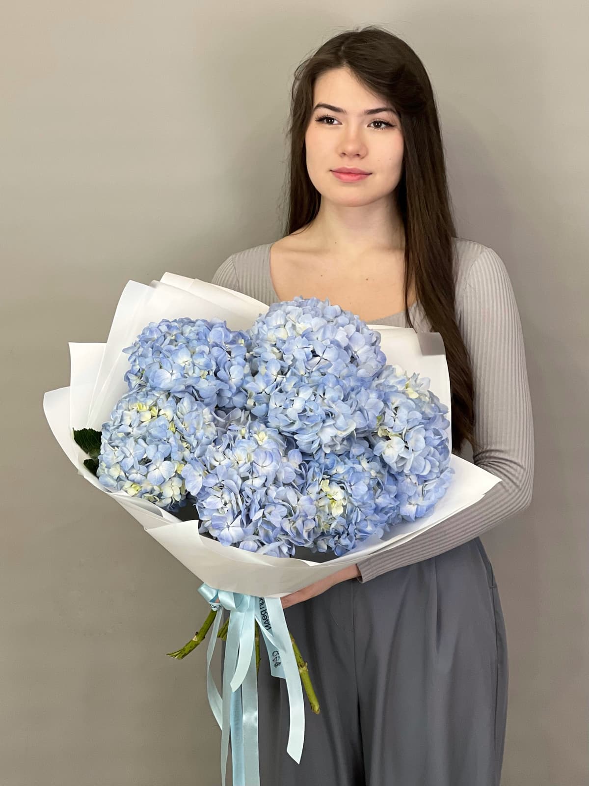 МЕГА АКЦИЯ Букет из 7 голубых гортензий