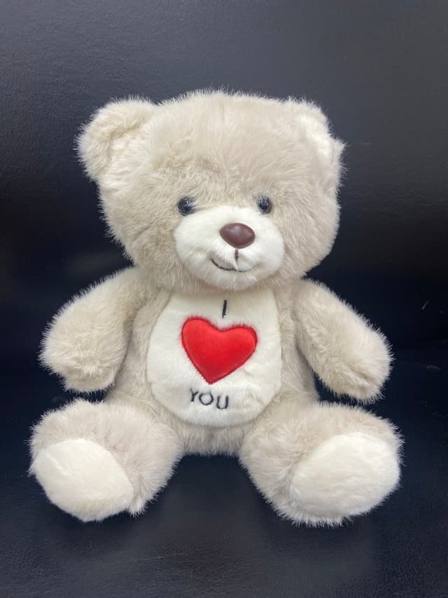 Мишка с сердечком на животе, бежевый Мишка с сердечком на животе, бежевый