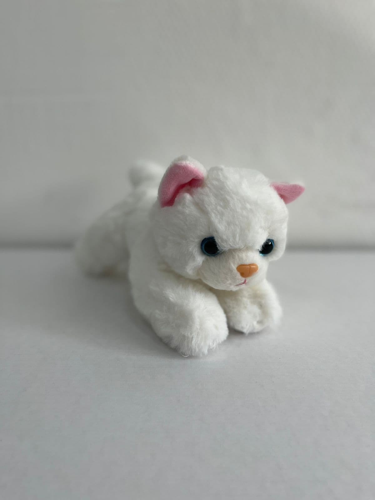 Мягкая игрушка "Котенок" , белая 20 см