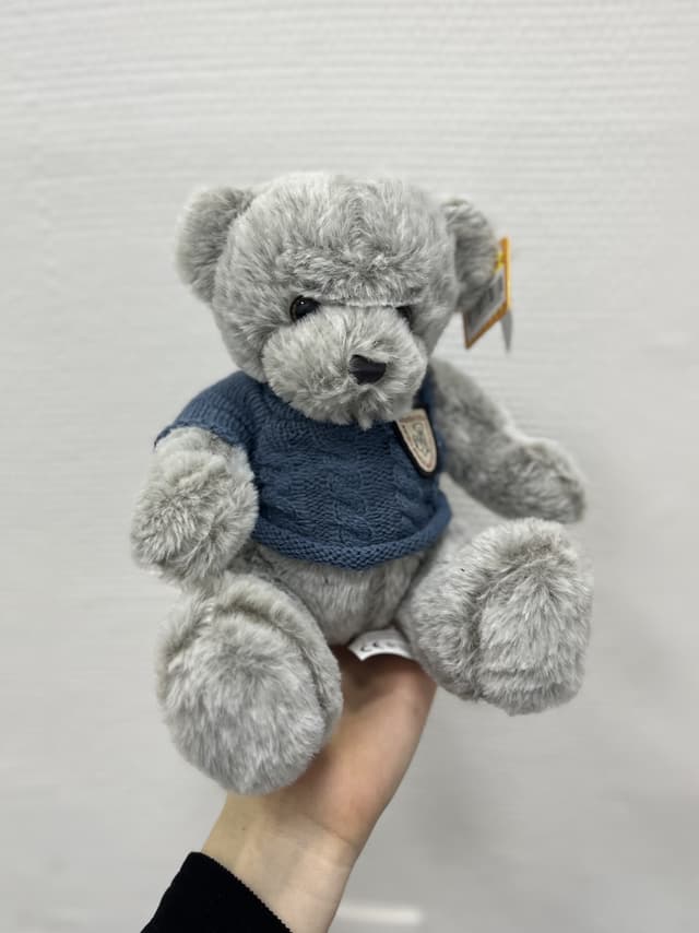 Мягкая игрушка «Мишка в кофте» серая 20 см Мягкая игрушка «Мишка в кофте» серая 20 см
