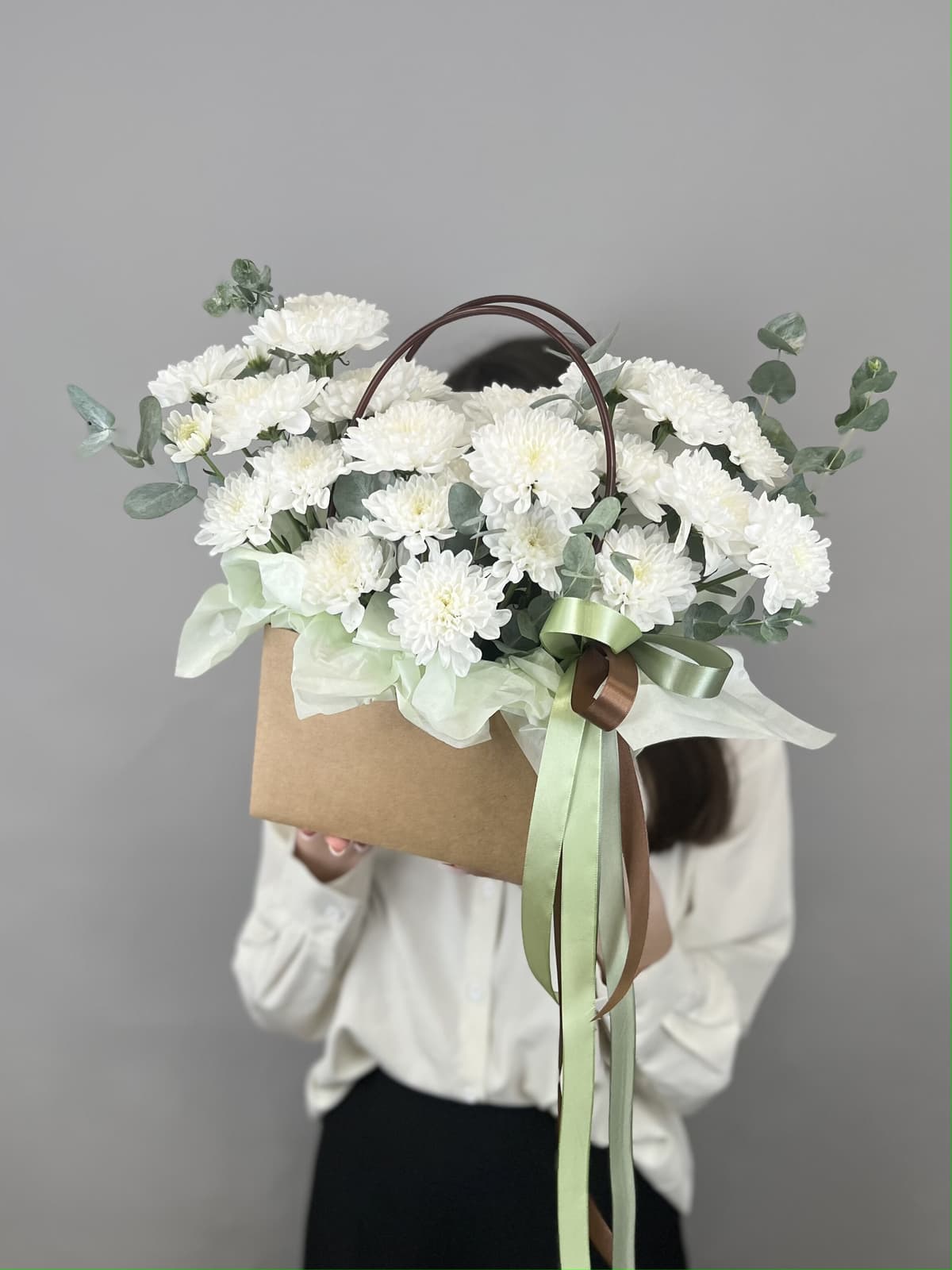 Нежная композиция из хризантем "Утро на алтае" M (2)