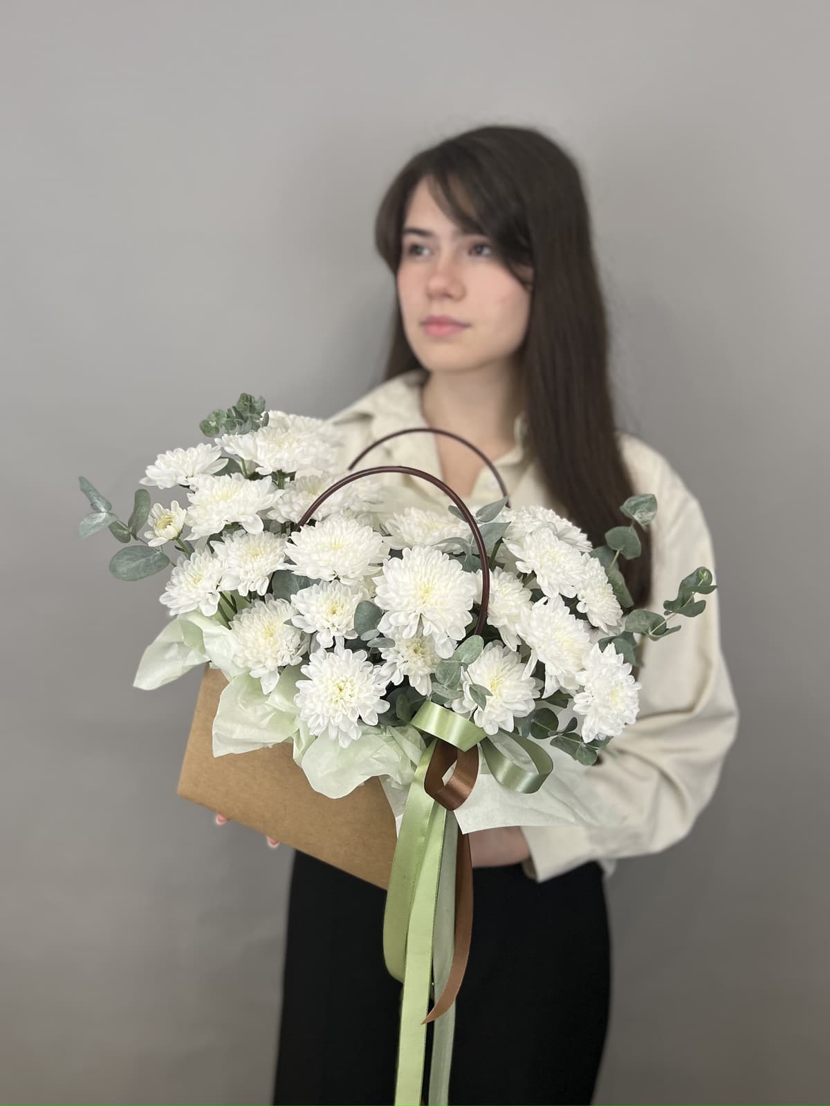 Нежная композиция из хризантем "Утро на алтае" M (2)