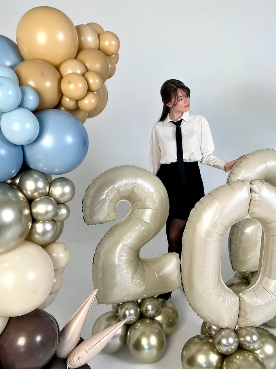 Оформление из шаров «До встречи ! Любимая школа»