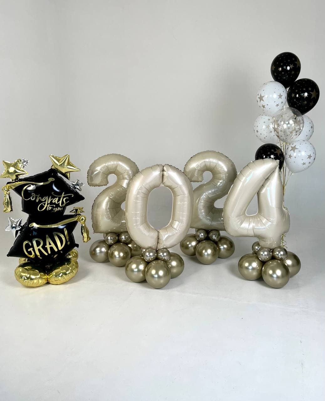 Оформление из шаров «Goodbye school»