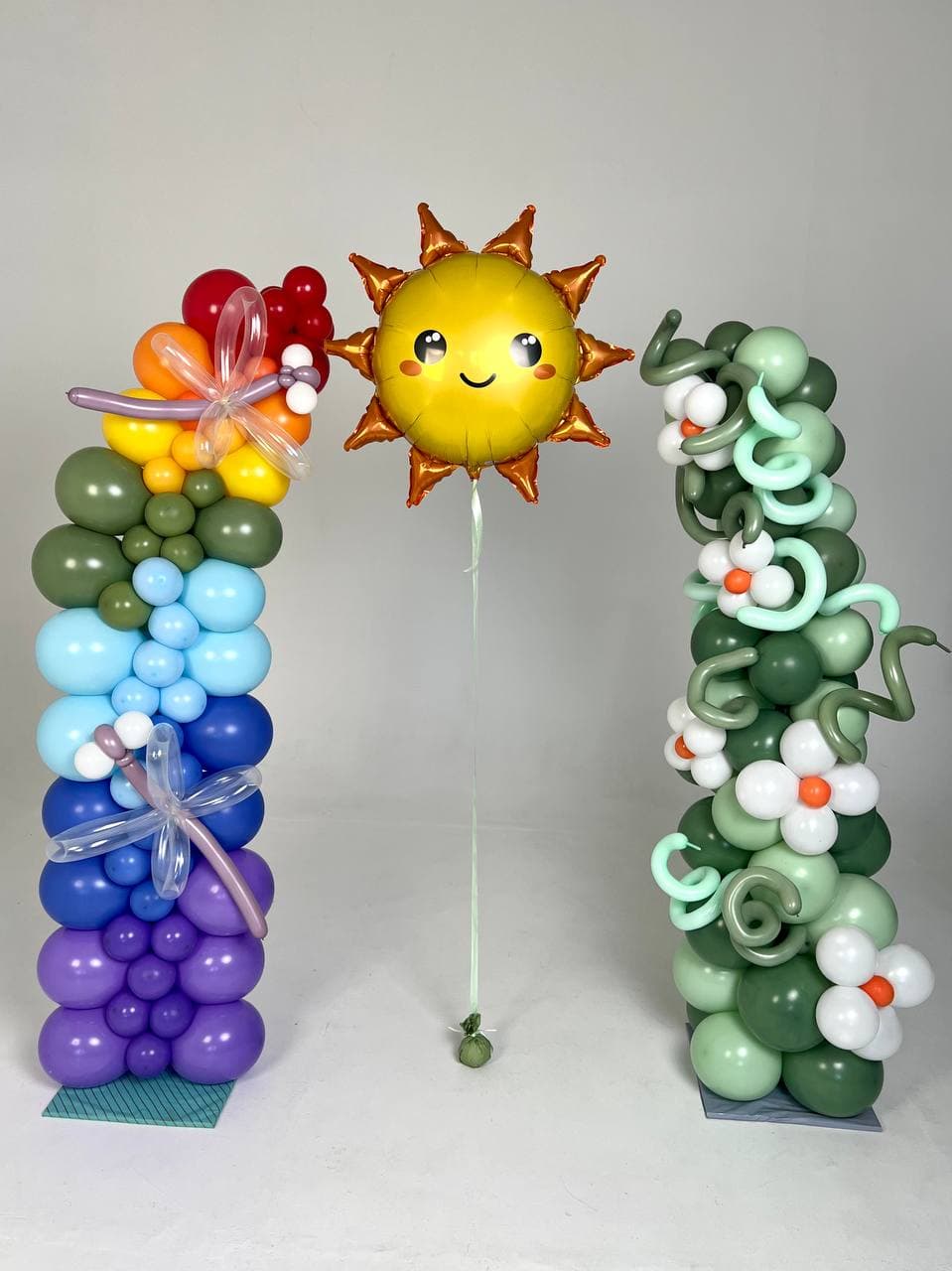 Оформление из шаров «Радуга и Полянка»