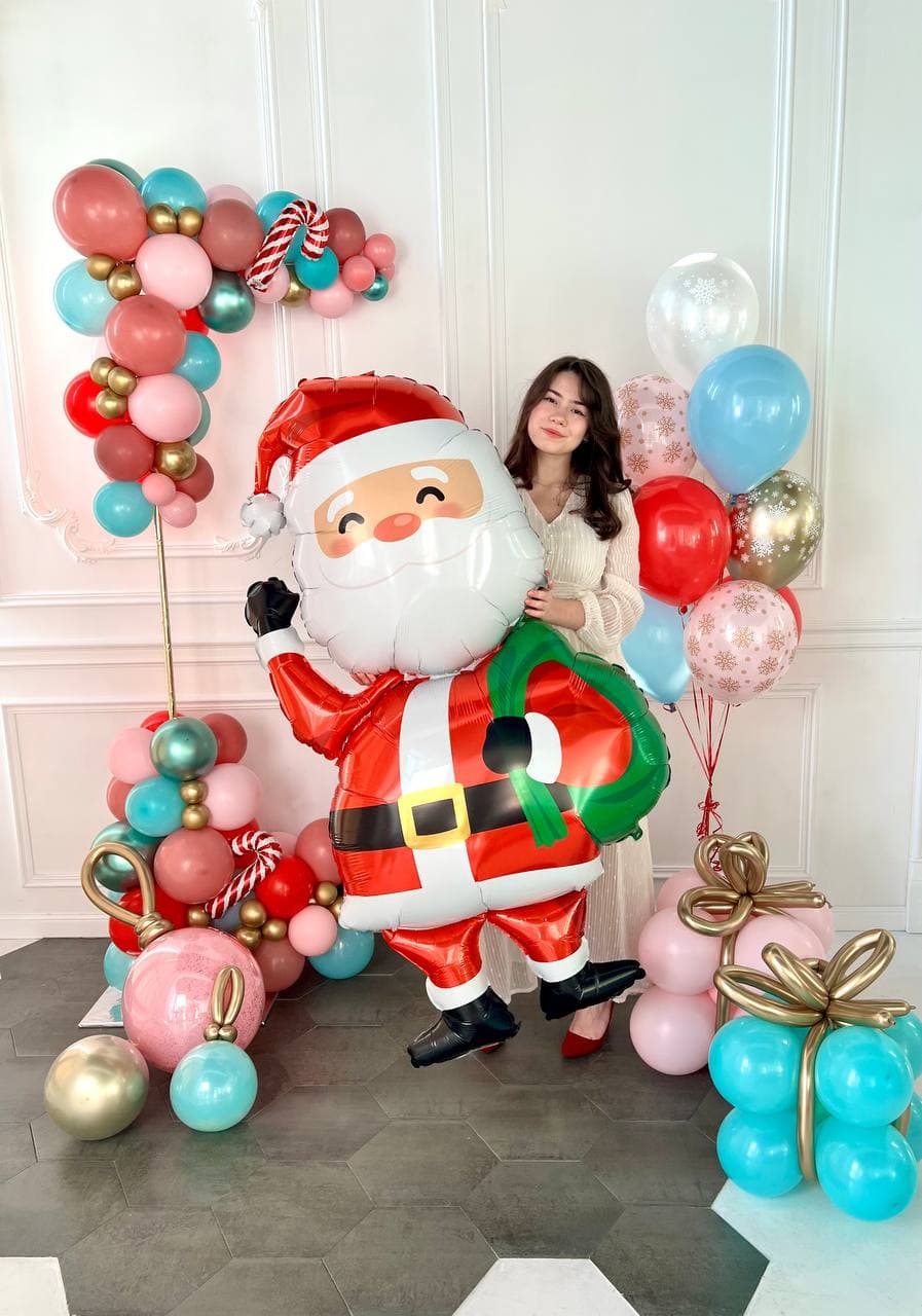 Оформление из шаров с воздухом «Дедушка Санта»