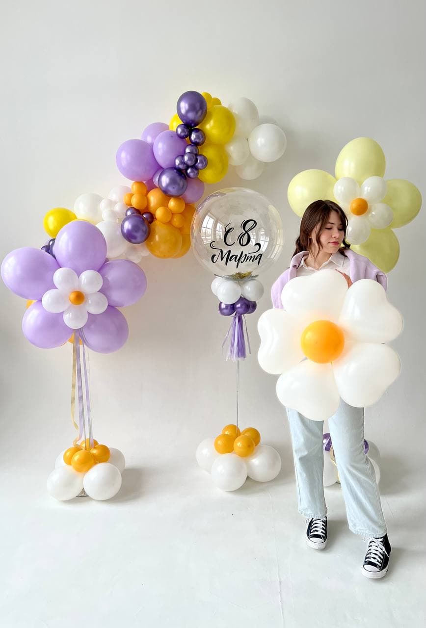 Оформление из шаров «Весенняя поляна»