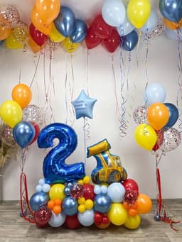 Оформление из шаров «Яркий День Рождения»