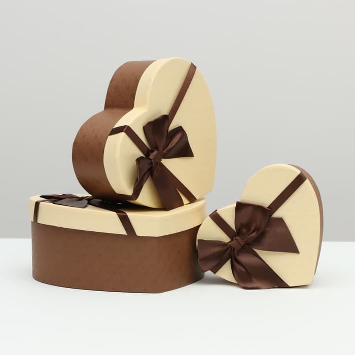 Подарочная коробка сердца, коричневый 21,5 x 20,5 x 9 см