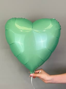 Сердца 45 см пастель зеленые, матовые
