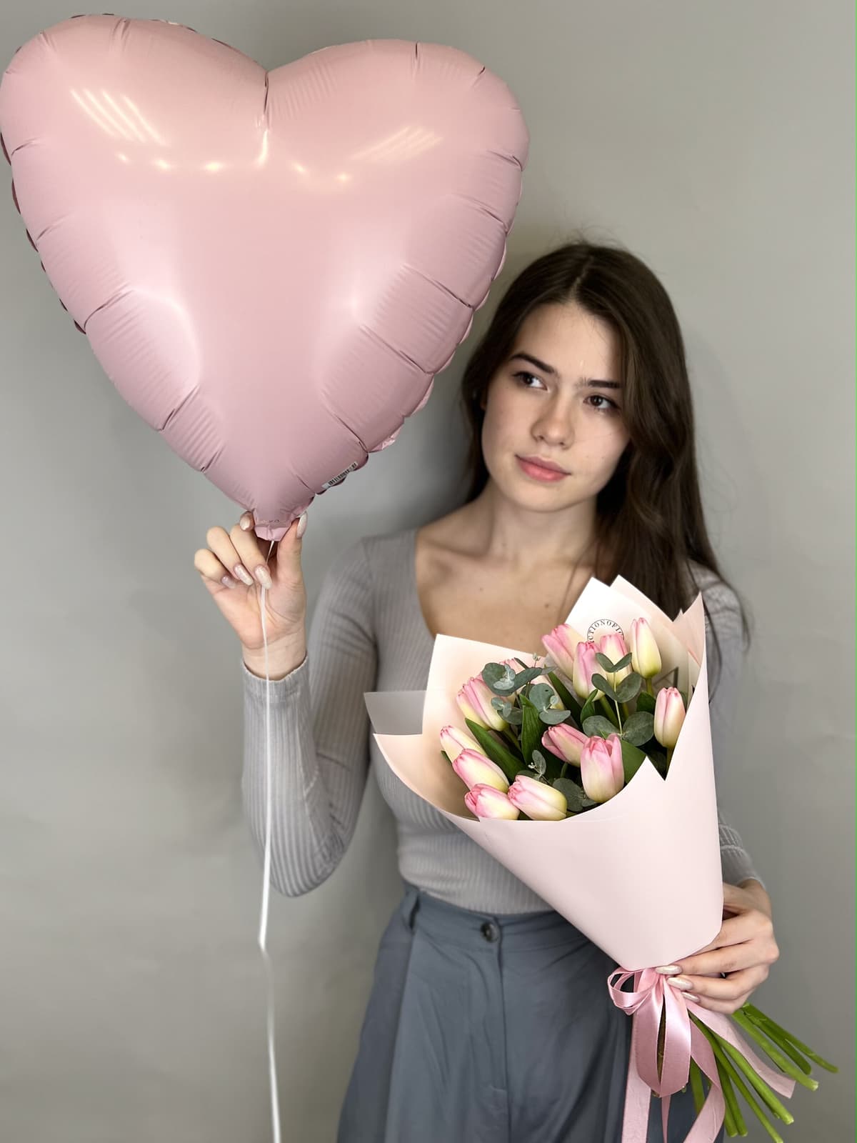 Нежный сет шар + букет "Привет весна" розовый