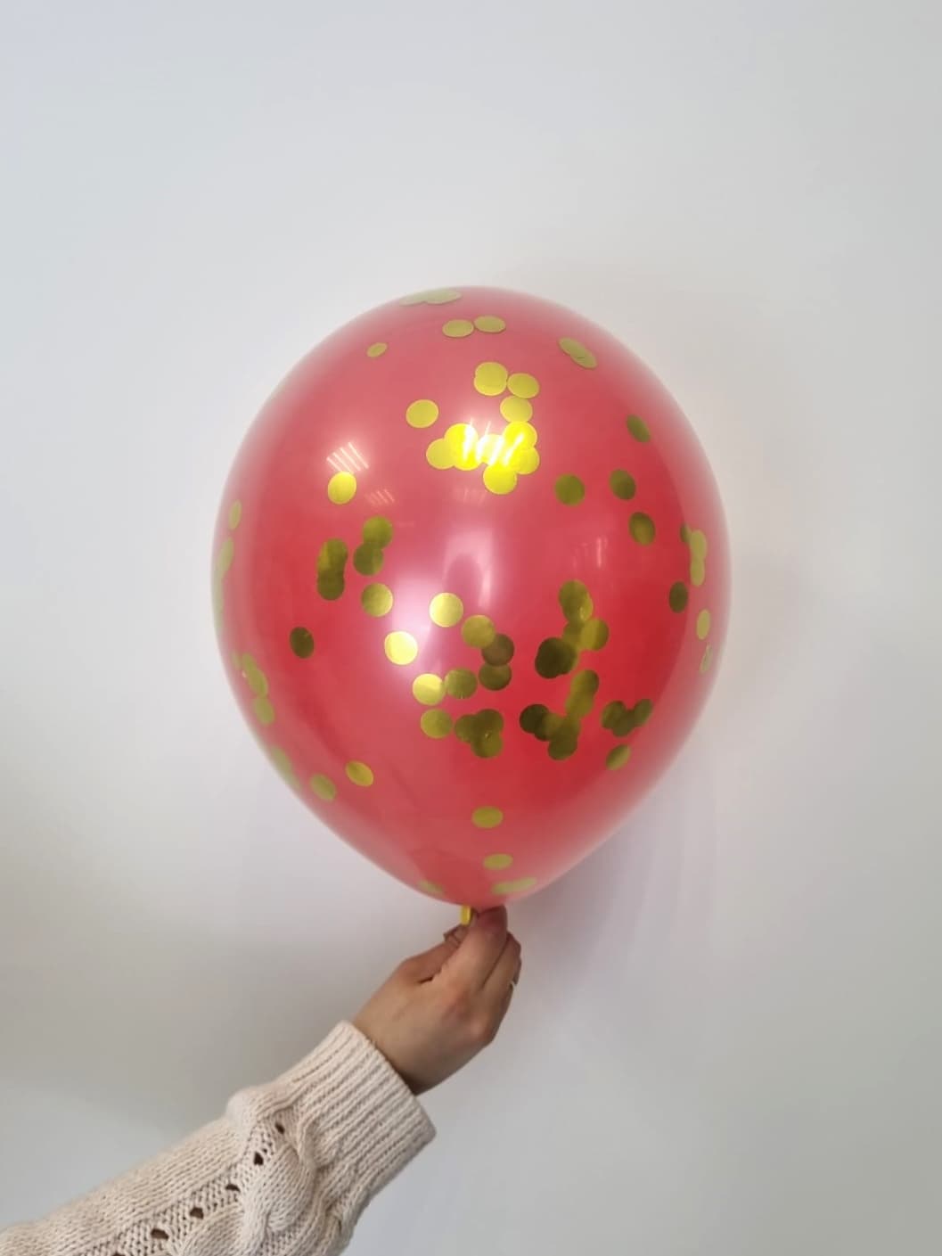 Шар стеклянный (шар в шаре) красный с конфетти золото 30 см