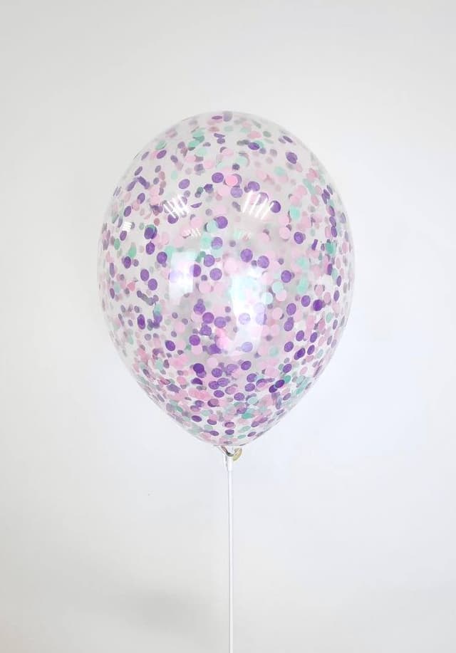 Шарик с круглым конфетти тишью (сиреневый микс) Шарик с круглым конфетти тишью (сиреневый микс)