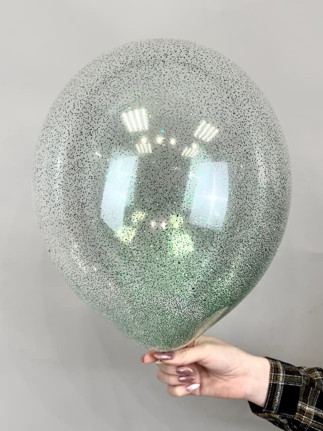 Шарик с шестигранным конфетти (зеленое) Шарик с шестигранным конфетти (зеленое)