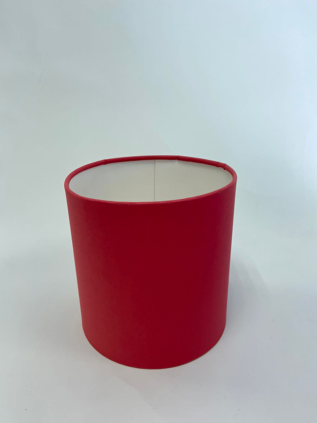 Шляпная коробка M (красная) средняя 17.5 х 18h см