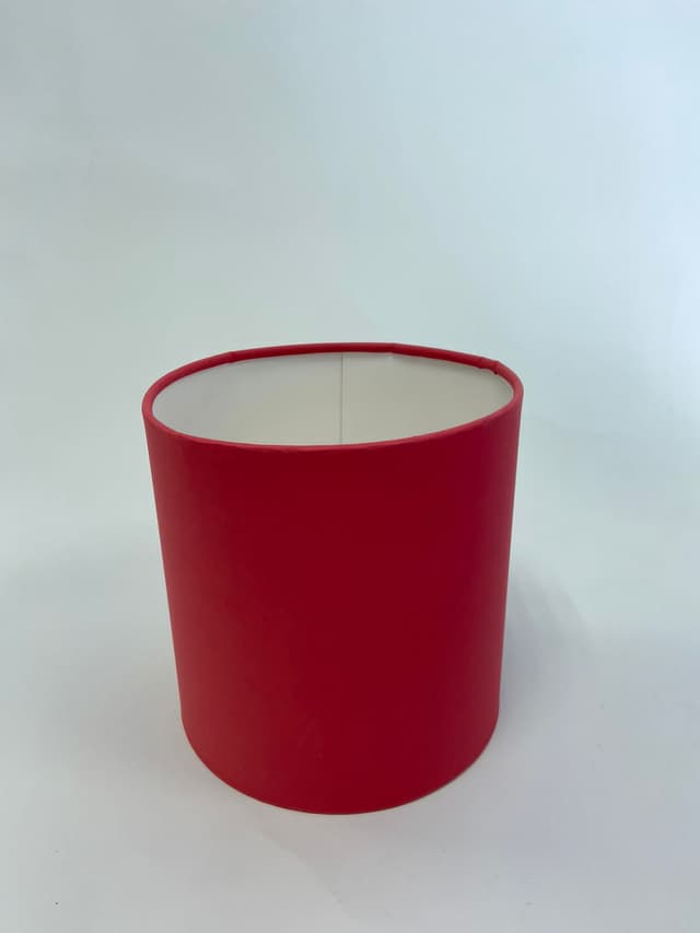 Шляпная коробка M (красная) средняя 17.5 х 18h см Шляпная коробка M (красная) средняя 17.5 х 18h см