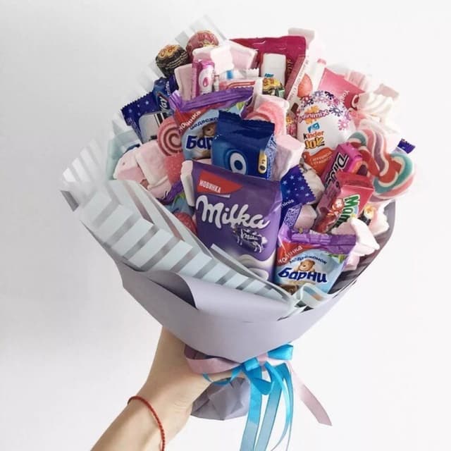 Съедобные букеты из шоколадных сладостей "Сладкоежка" Съедобные букеты из шоколадных сладостей "Сладкоежка"